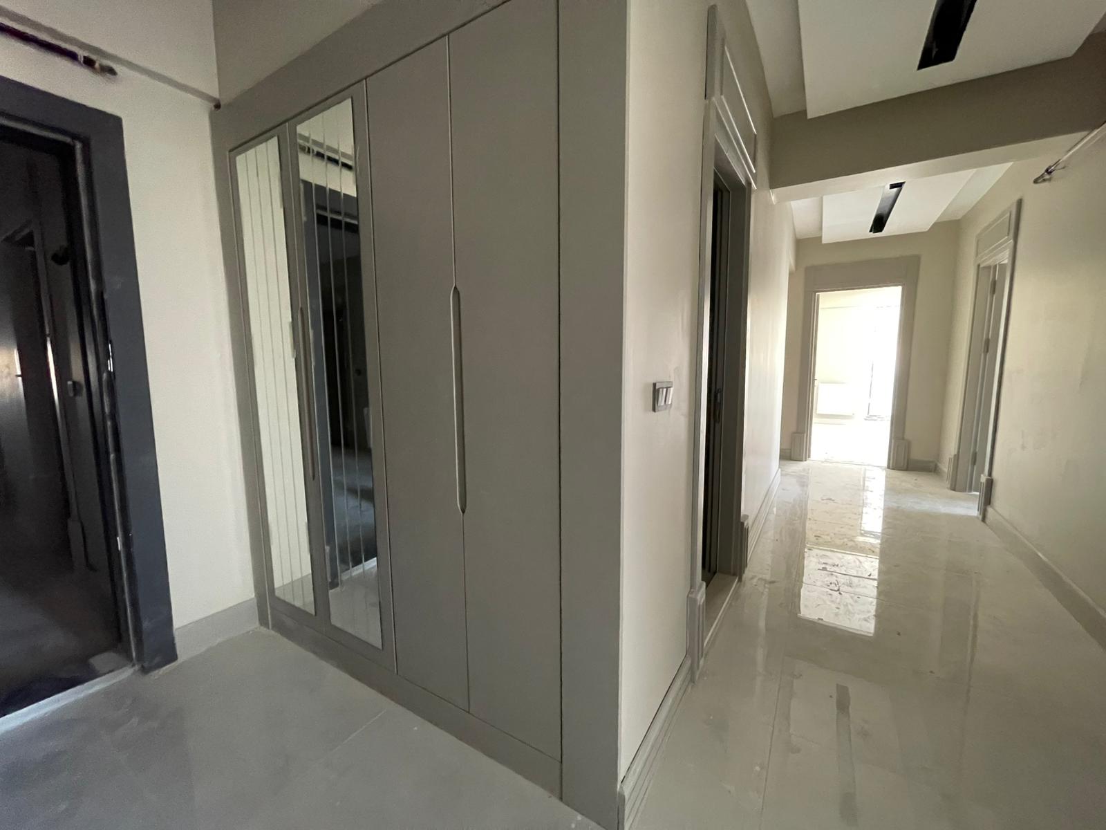 YILDIZKENT'TE BULVARDA SATILIK DAİRE